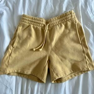 Aritzia Tna Cozy Fleece Boyfriend Shorts